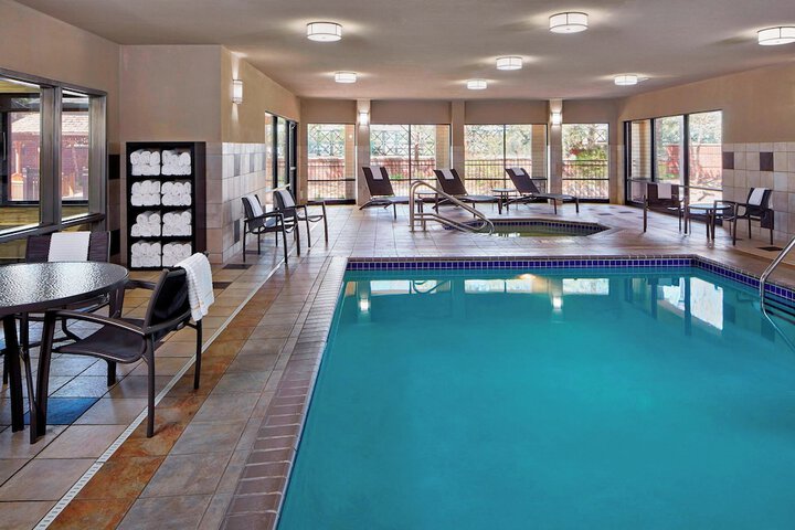 Courtyard Minneapolis St. Paul / Roseville by Marriott
