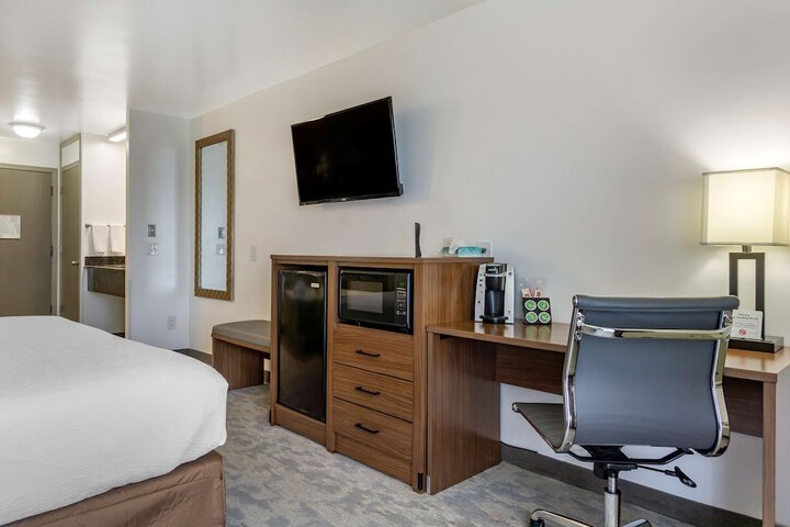 Room 21 of 52