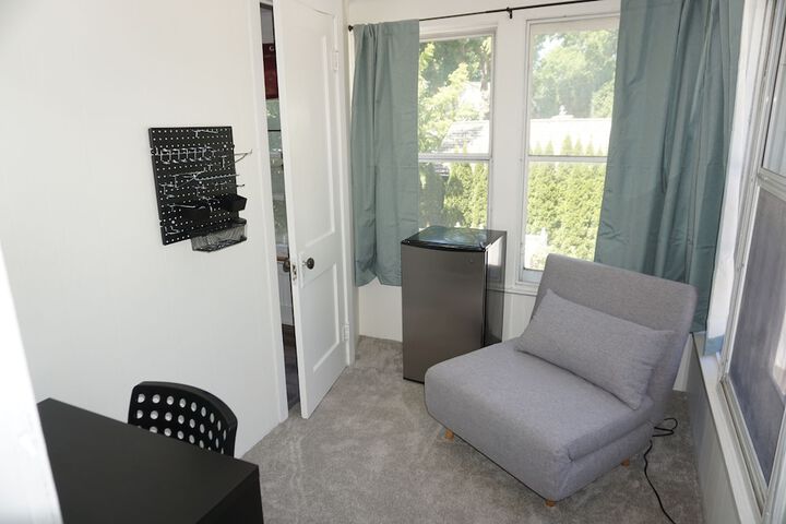 Room 13 of 43