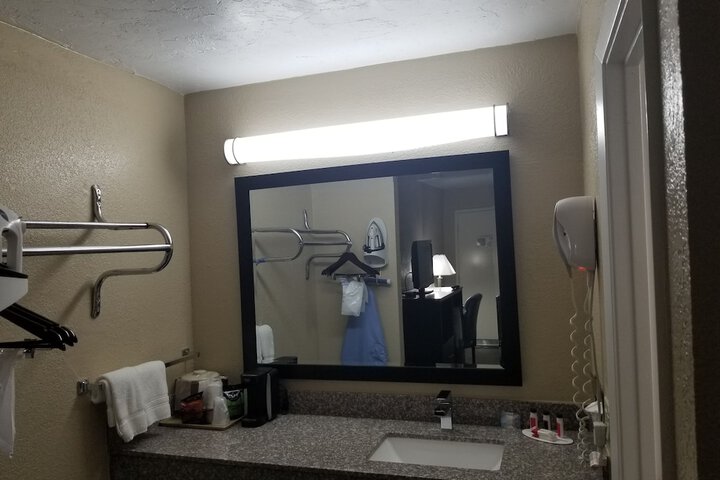 Baymont by Wyndham Lake City I-75