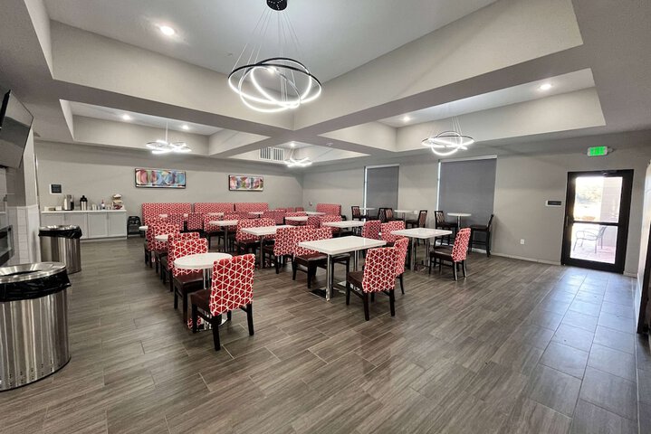 La Quinta Inn & Suites by Wyndham Coralville Iowa City
