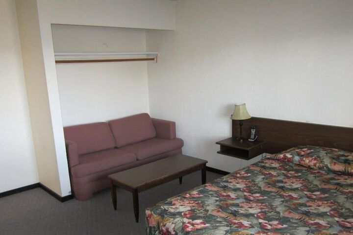BROTHERS INN MOTEL