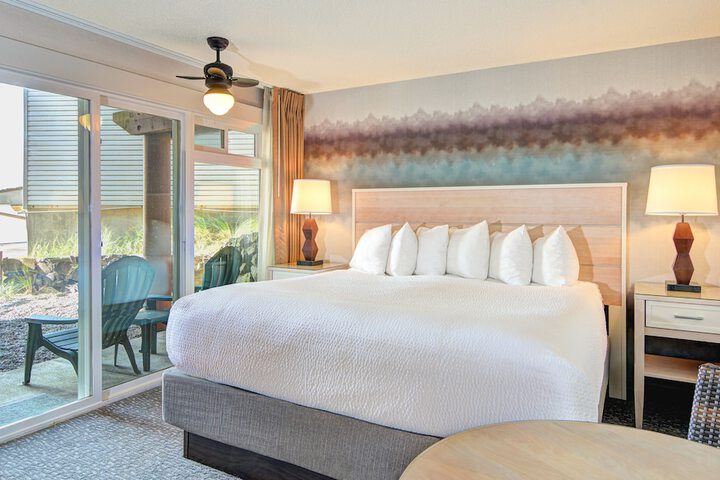 Hallmark Resort - Newport