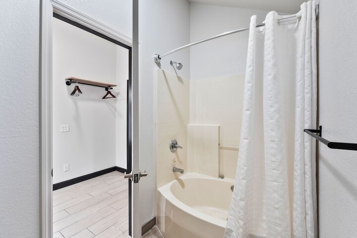 Tremont Lodge & Resort