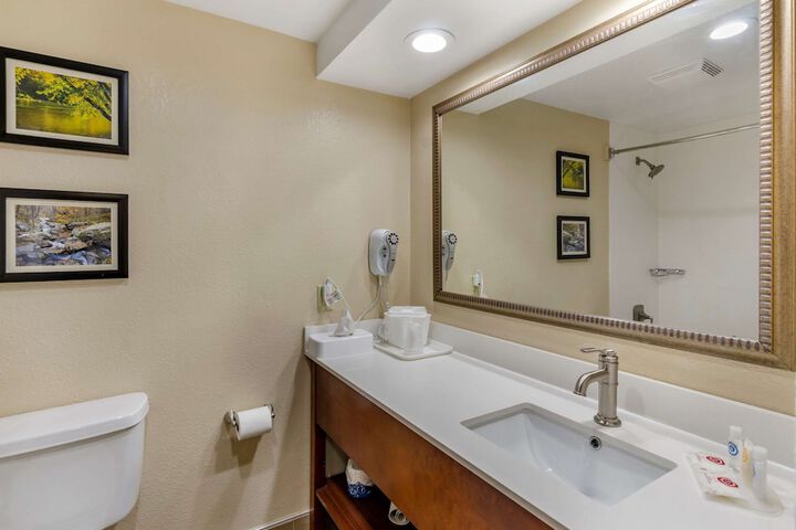 Room 14 of 34