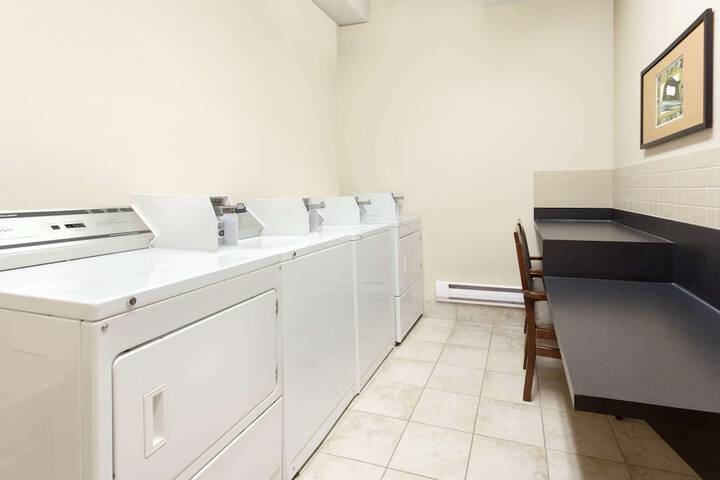 Ramada by Wyndham Weyburn