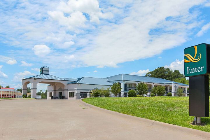 Hotel 4 of 41