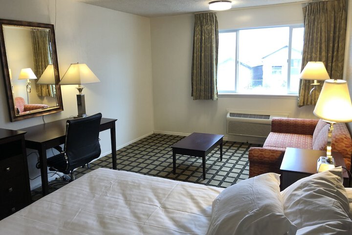 Room 11 of 17