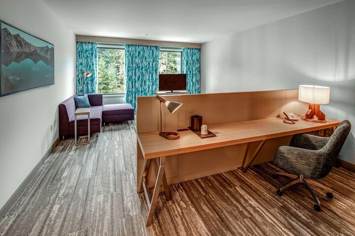 Room 13 of 48