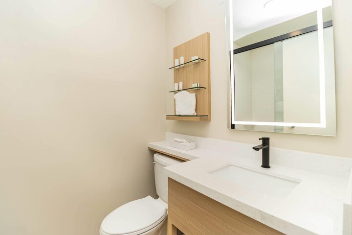 Ramada by Wyndham Davenport Orlando South