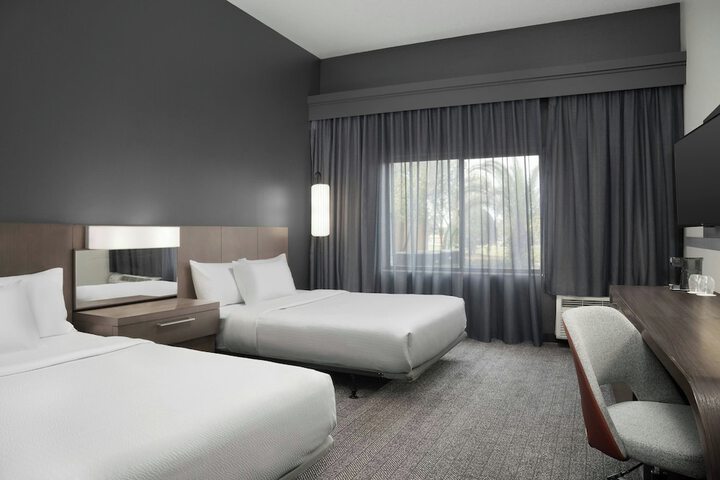 Courtyard by Marriott Lakeland