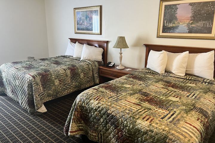 Room 8 of 11