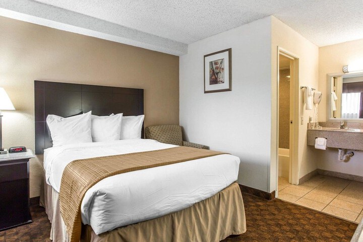 Room 14 of 31