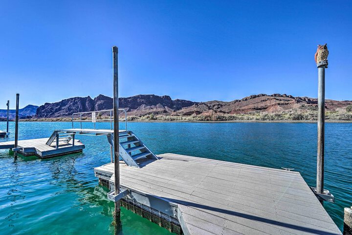 Spacious Parker House on the Colorado River!