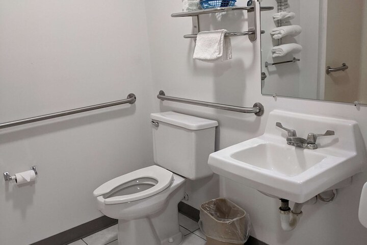 Americas Best Value Inn West Frankfort