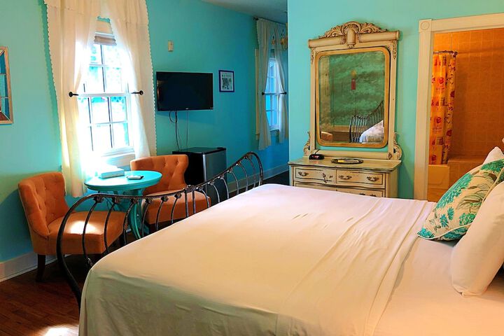 Room 25 of 100