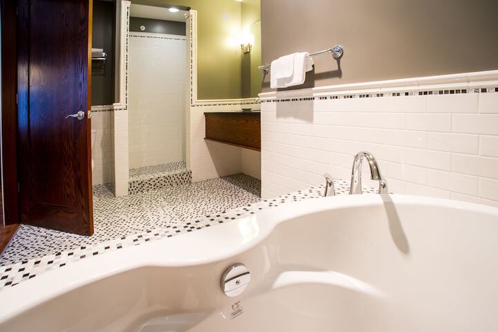 Hume Hotel & Spa