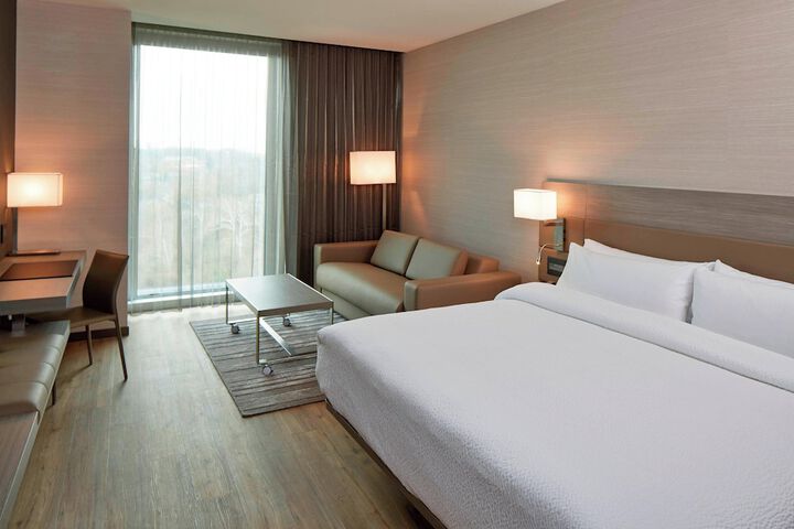 Room 20 of 55