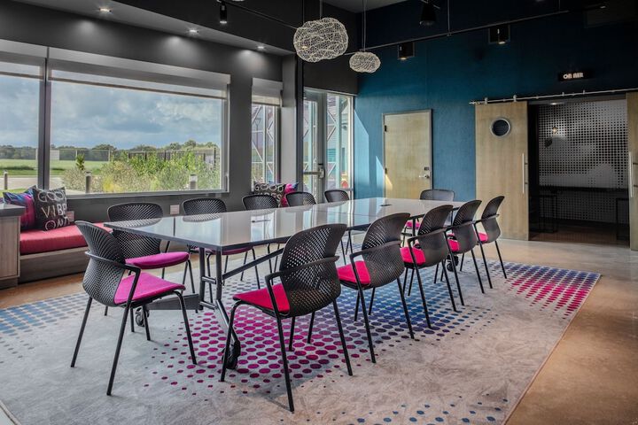 Aloft by Marriott Dallas Arlington South