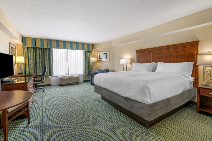 Room 53 of 119