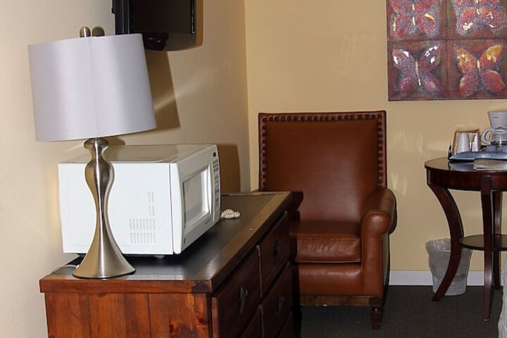 Room 36 of 43