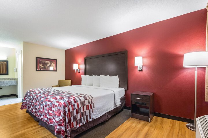Room 12 of 29