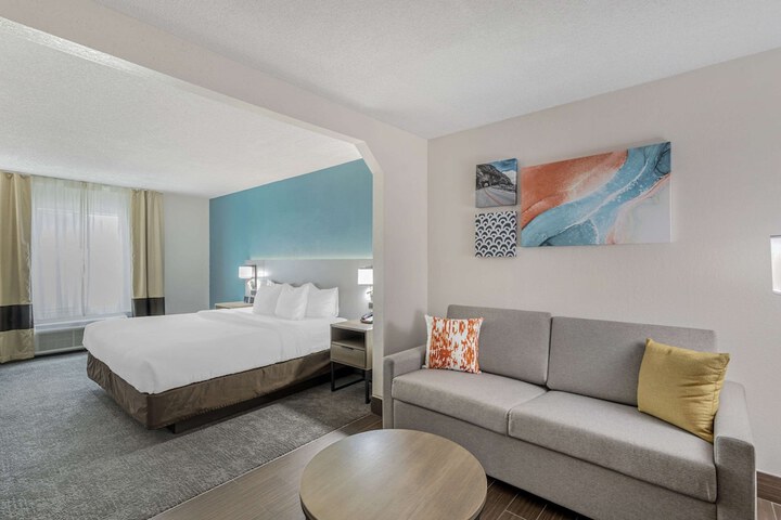 Room 20 of 37