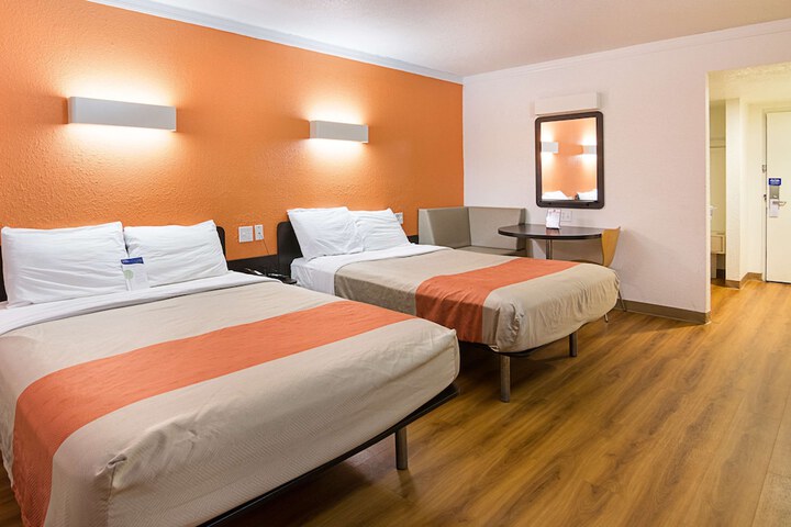 Room 15 of 29