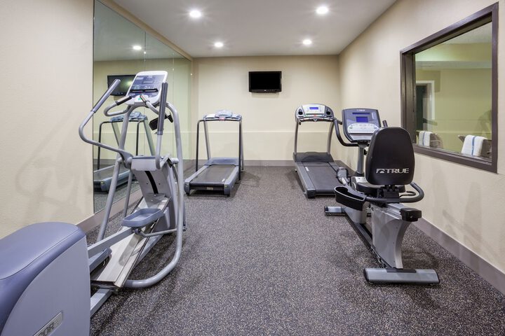 Holiday Inn Express Hotel & Suites St. Paul-Woodbury by IHG