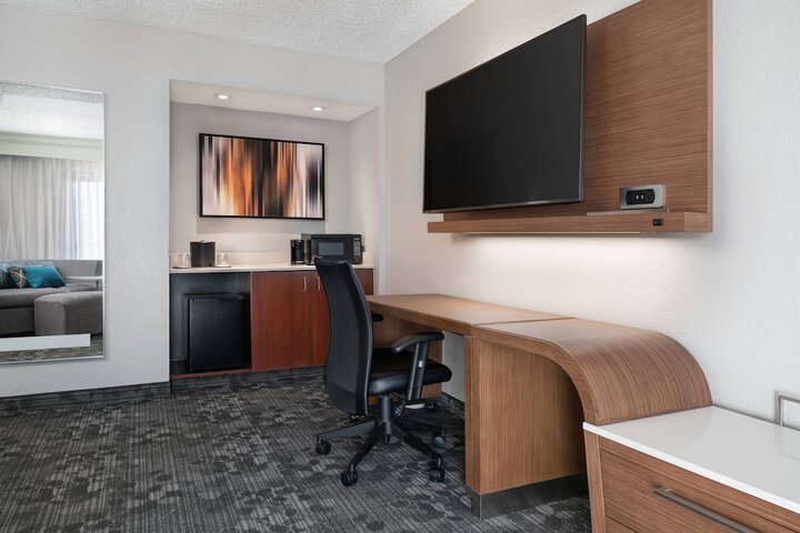 Room 20 of 29