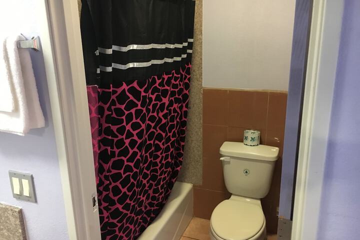 Room 20 of 33