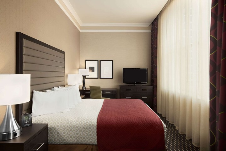 Room 8 of 47