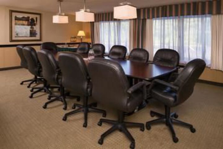 Ramada Plaza Rochester Airport