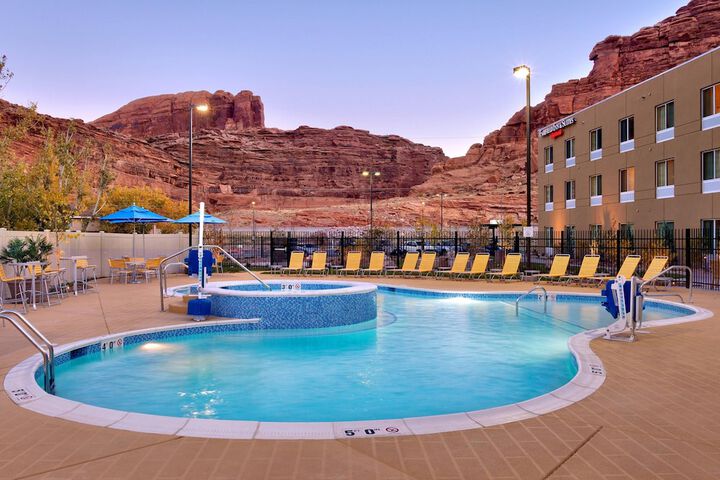 Pool 10 of 53