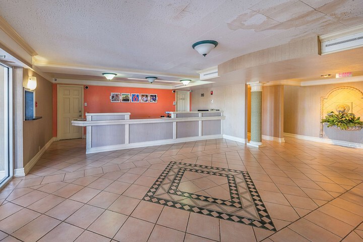 Motel 6 Grand Prairie TX - Interstate 30
