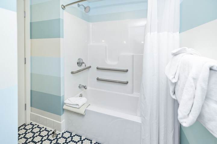Anchorage Inn and Resort