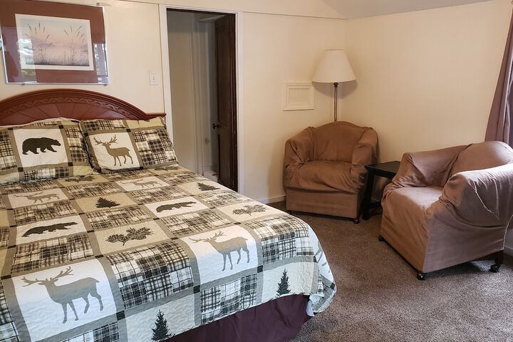 Room 32 of 60