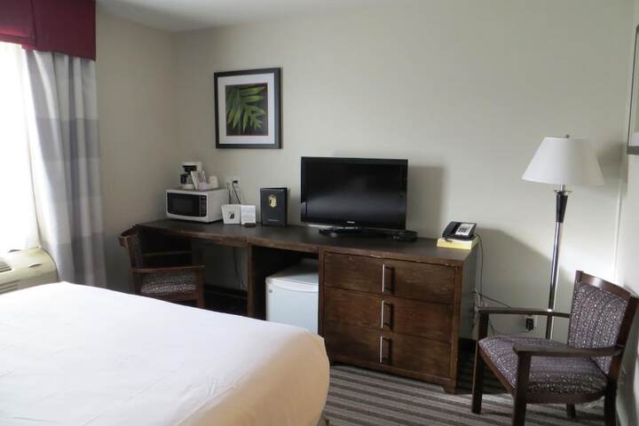 Room 9 of 35