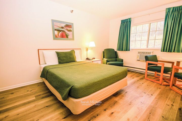 Room 18 of 46