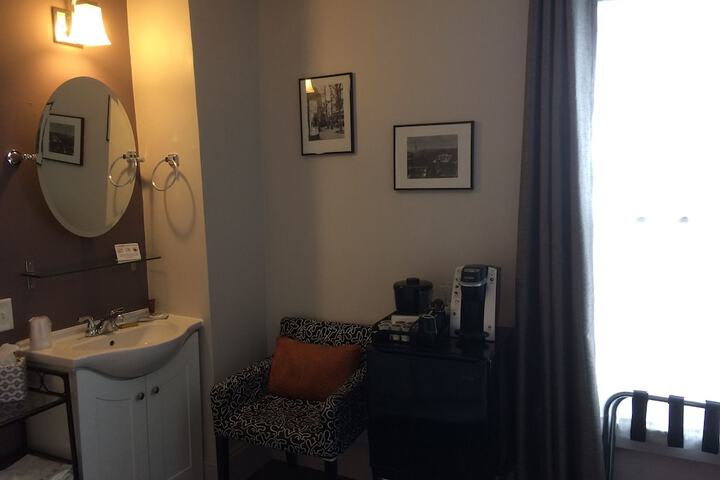 Room 70 of 115