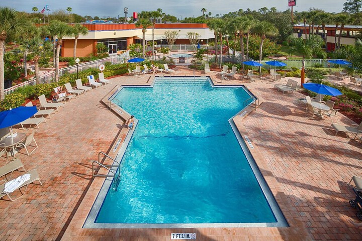 Pool 2 of 35