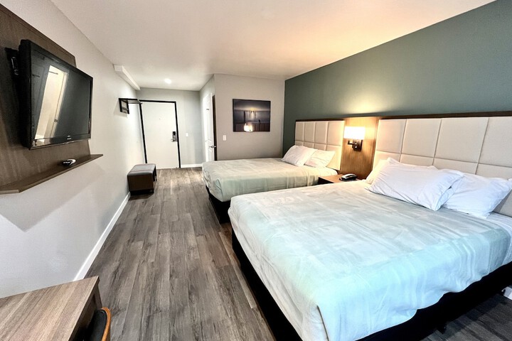 Room 18 of 27