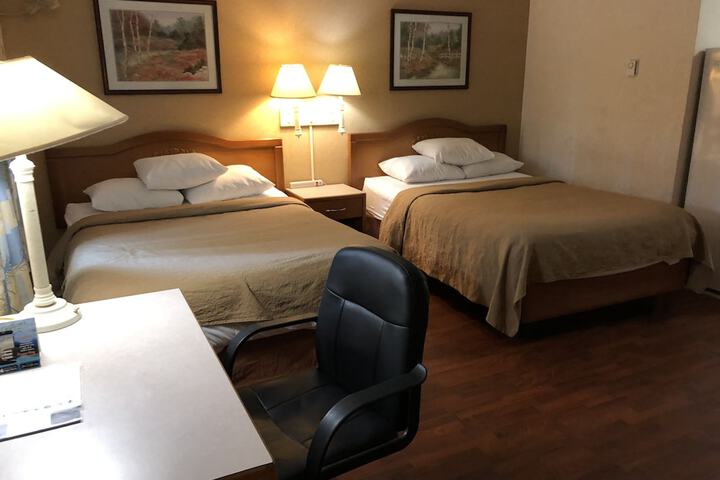 Room 33 of 63