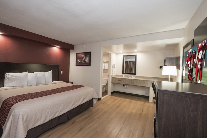 Room 13 of 24