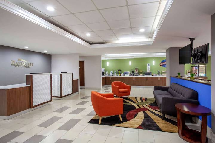 Hotel Interior 7 of 33