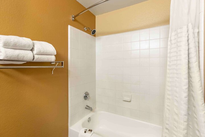 Extended Stay America Select Suites Denver Cherry Creek
