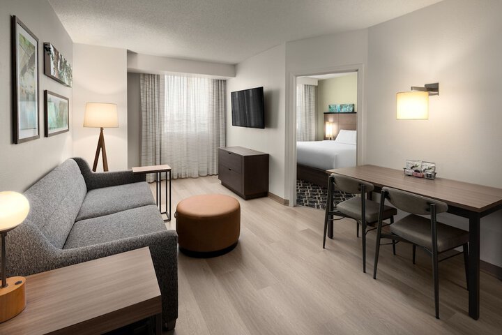 Room 48 of 67