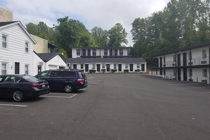 Property Grounds 17 of 17