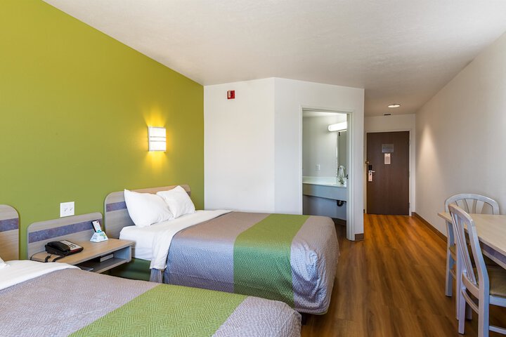 Room 14 of 29