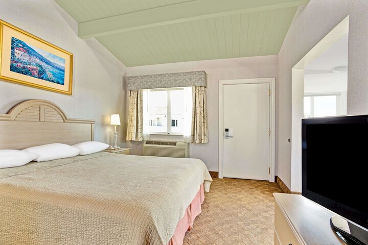Room 47 of 62